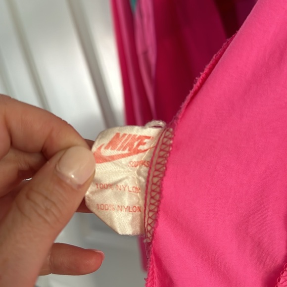 Vintage Nike wind breaker. Size medium. - Picture 5 of 8